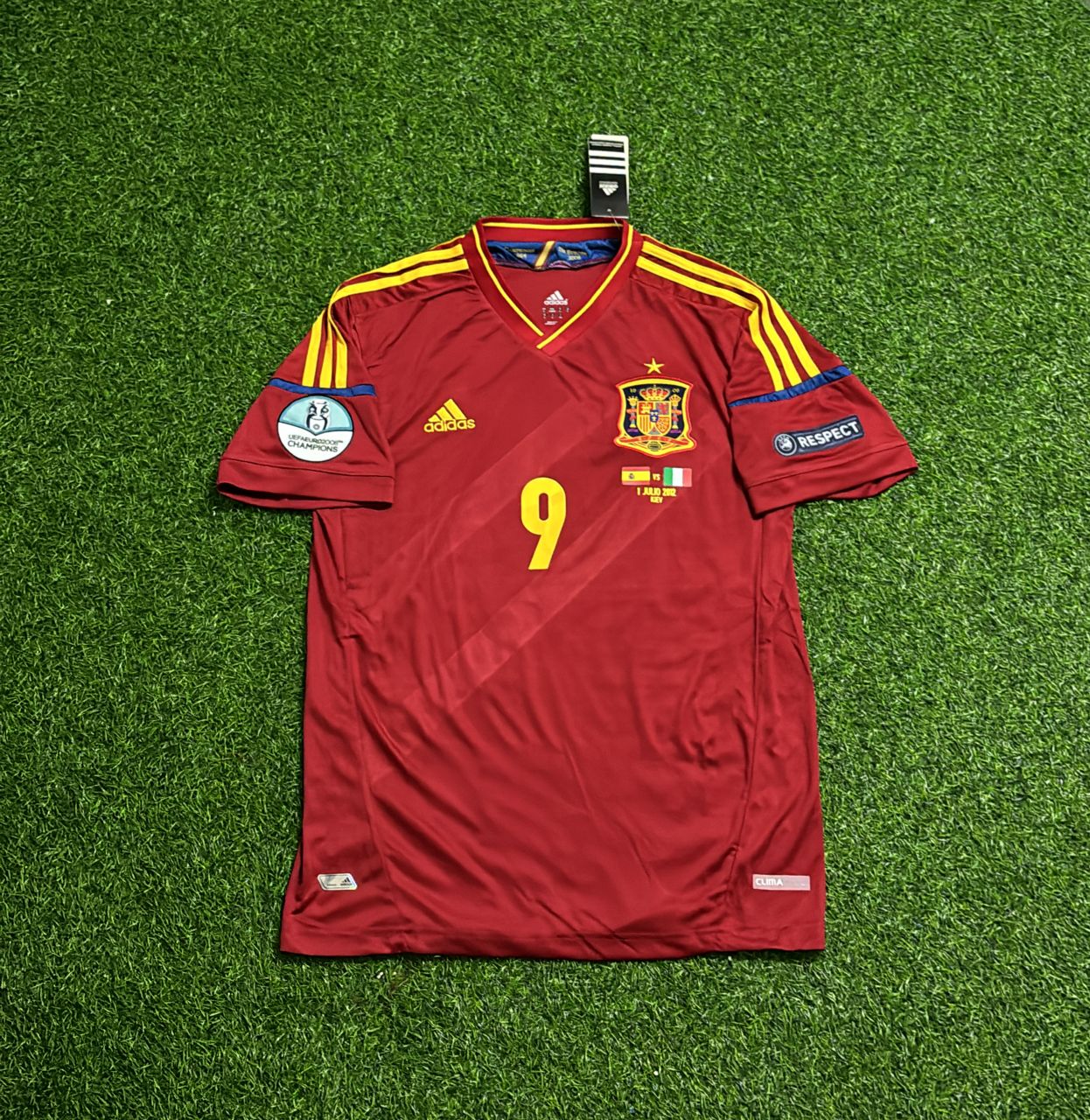 Spain EURO 2012 Fernando Torres Final Retro Football Jersey Kit
