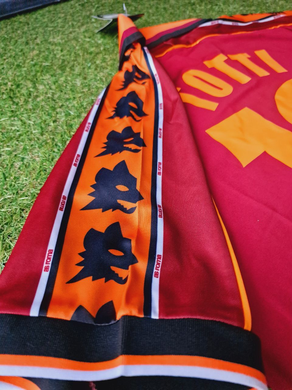 Francesco Totti 10 - AS Roma 1998 - 1999 Retro Football Jersey Kit