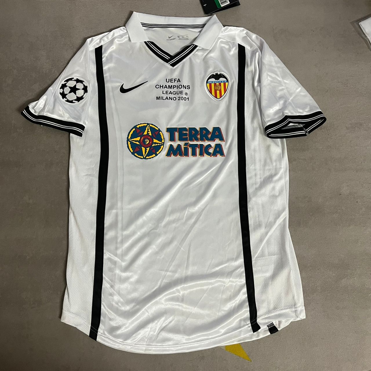 Gaizka Mendieta Valencia 2001 Milano Champions Final Retro Football Jersey Kit
