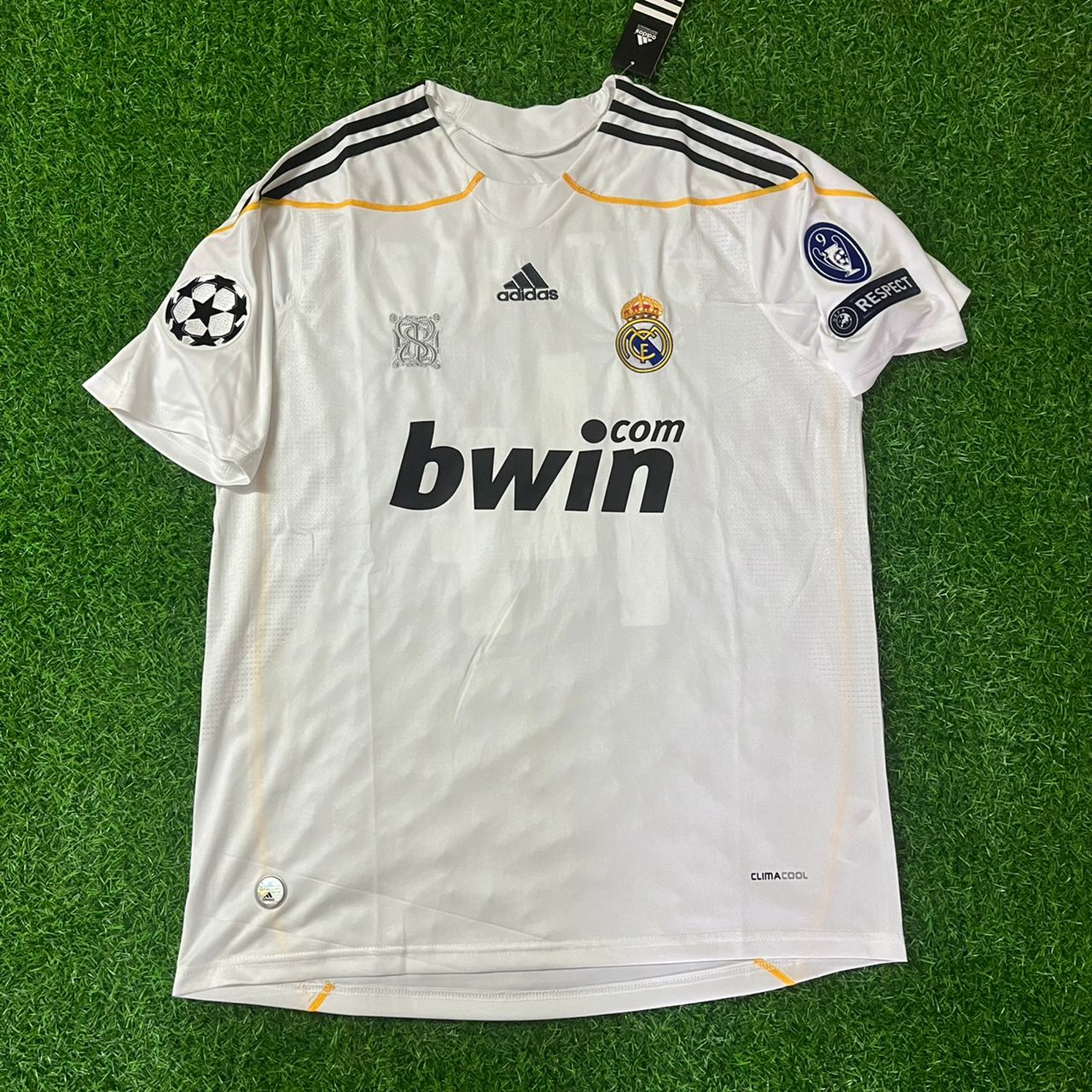 Javier Saviola Real Madrid 2009 2010 Retro Jersey Soccer Shirt Trikot