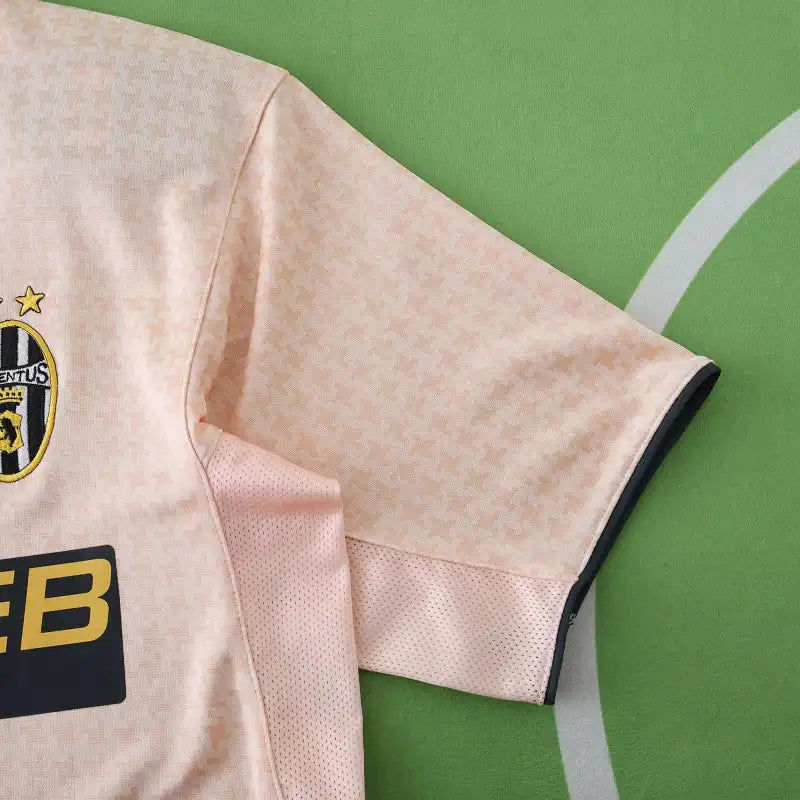 Juventus FC 03/04 Season Light Peach Retro Football Jersey Kit