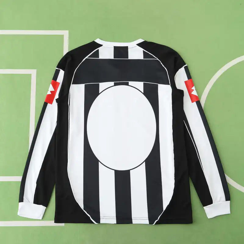 Juventus FC 02/03 Season Retro Football Jersey Kit