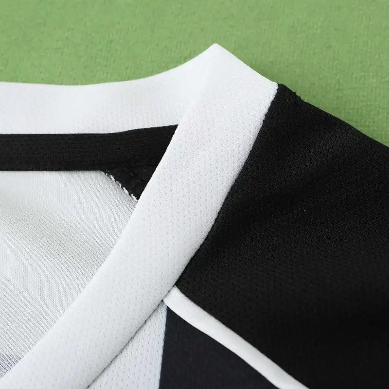Juventus FC 02/03 Season Retro Football Jersey Kit