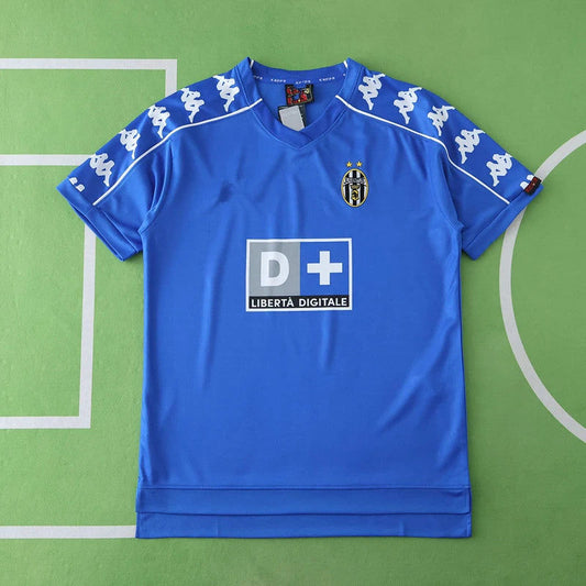 Juventus FC 99/00 Season Retro Football Jersey Kit