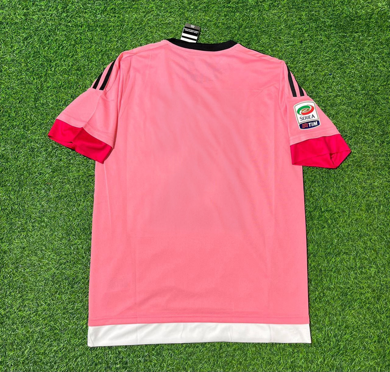 Juventus Retro Pink 2015-2016 Football Jersey