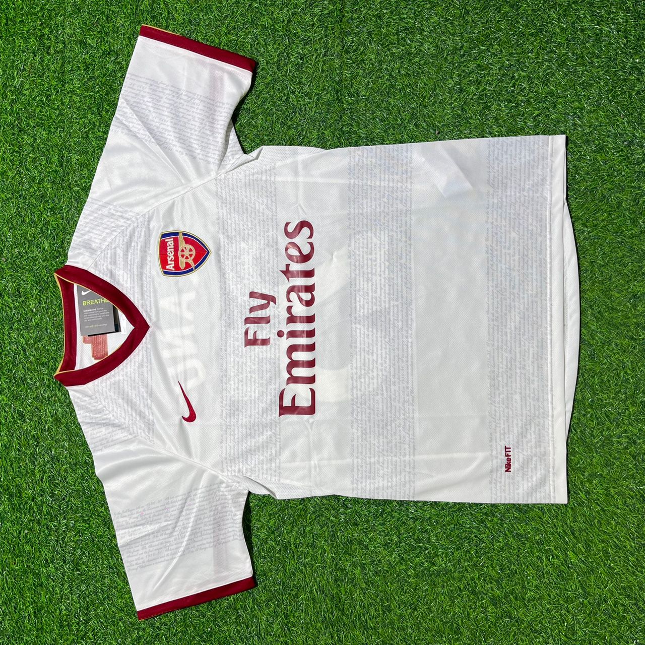 Kanu Arsenal 2004-2005 Away Retro White Football Jersey Kit