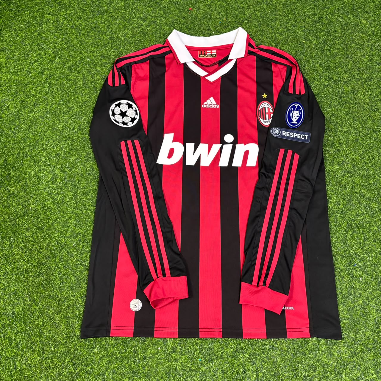 Kevin-Prince Boateng Milan 2009 2011 Retro Long Sleeve Football Jersey