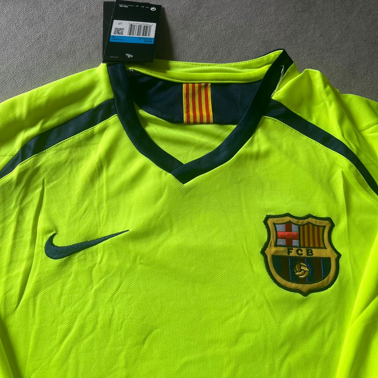 Lionel Messi Barcelona 2005 - 06 Season Retro Long Sleeve Football Jersey Kit