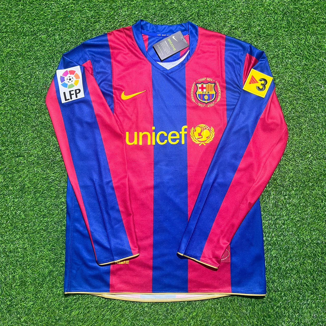 Lionel Messi Barcelona 2007-2008 Retro Football Jersey Kit
