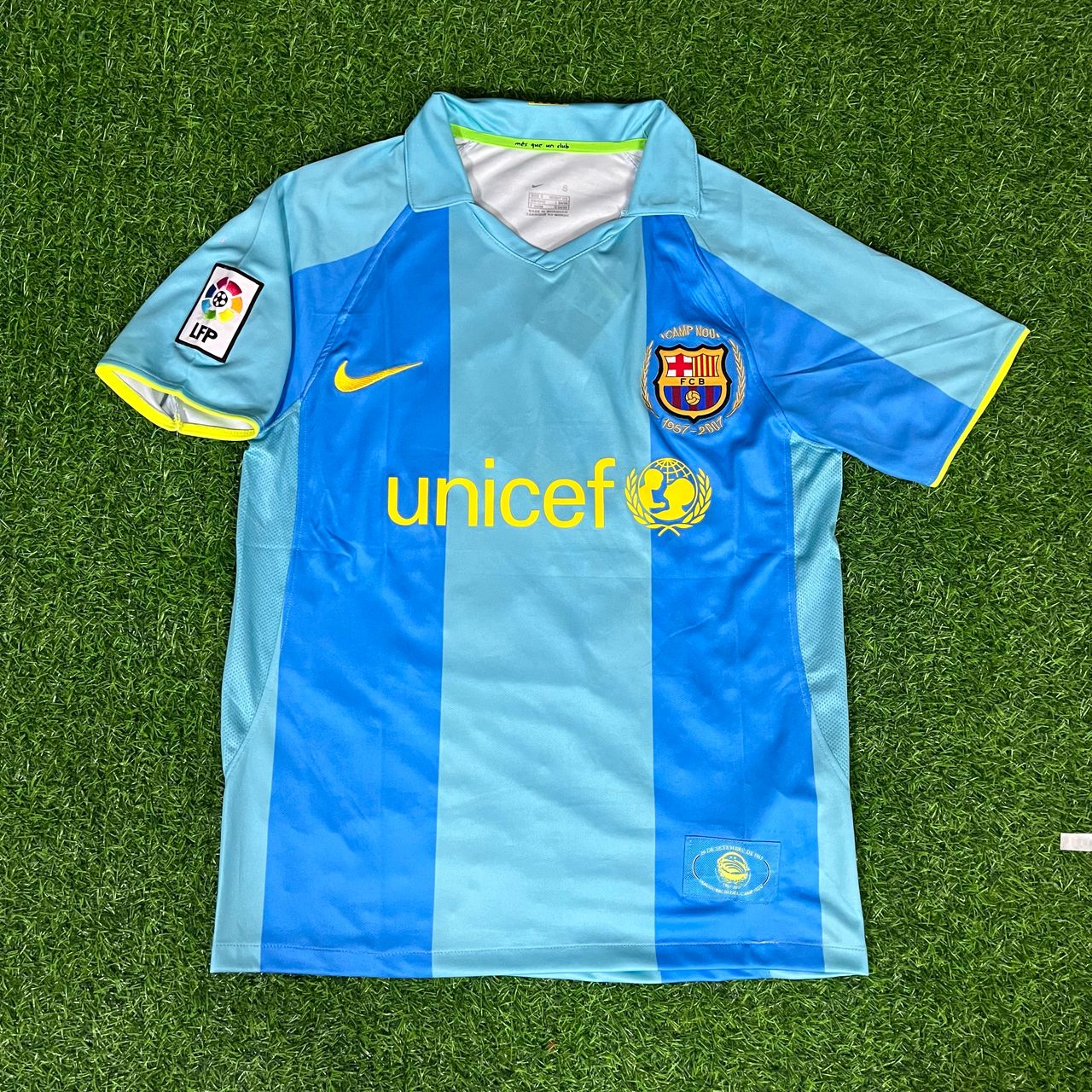 Lionel Messi Barcelona Number 19 First Debut Retro Football Jersey Kit