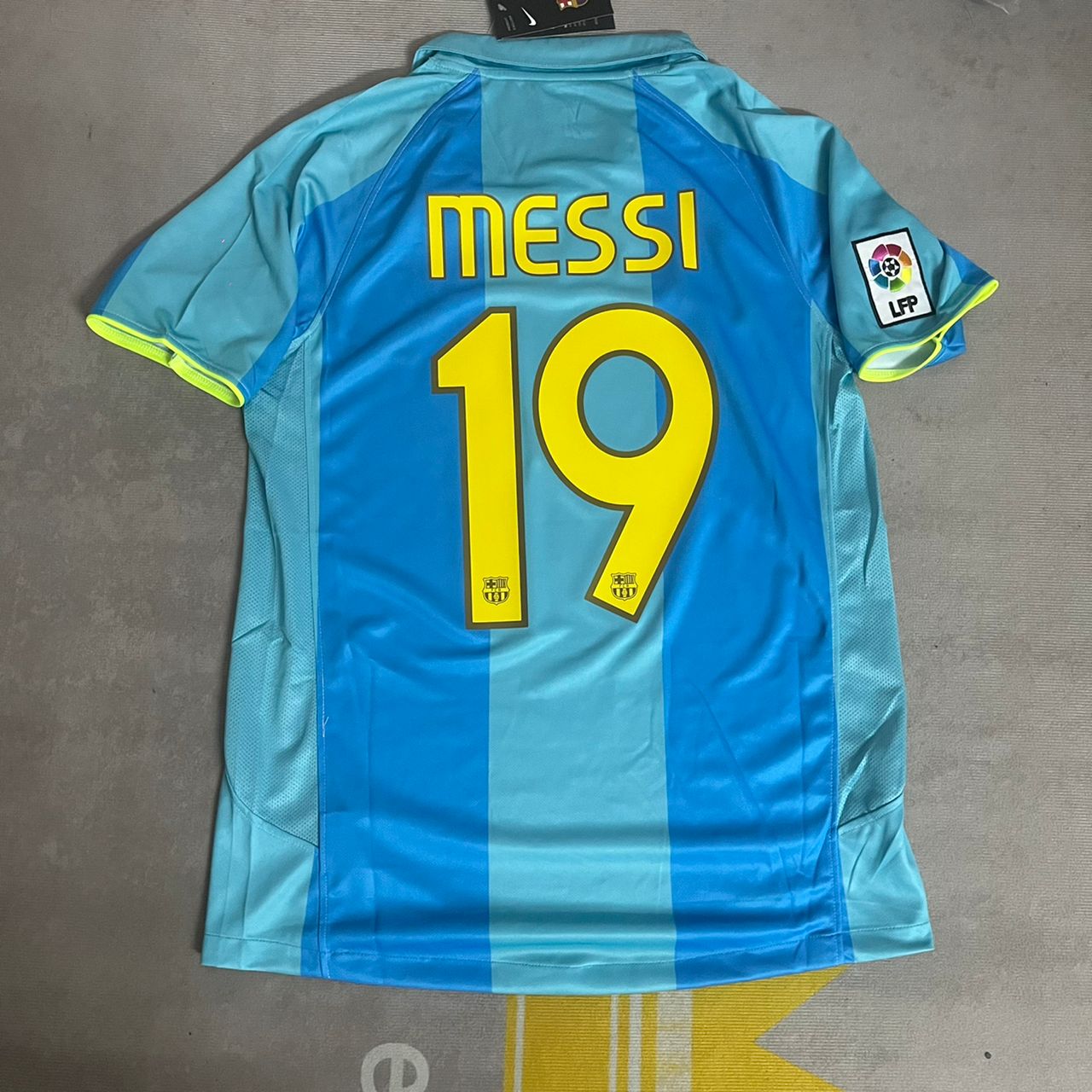 Lionel Messi Barcelona Number 19 First Debut Retro Football Jersey Kit