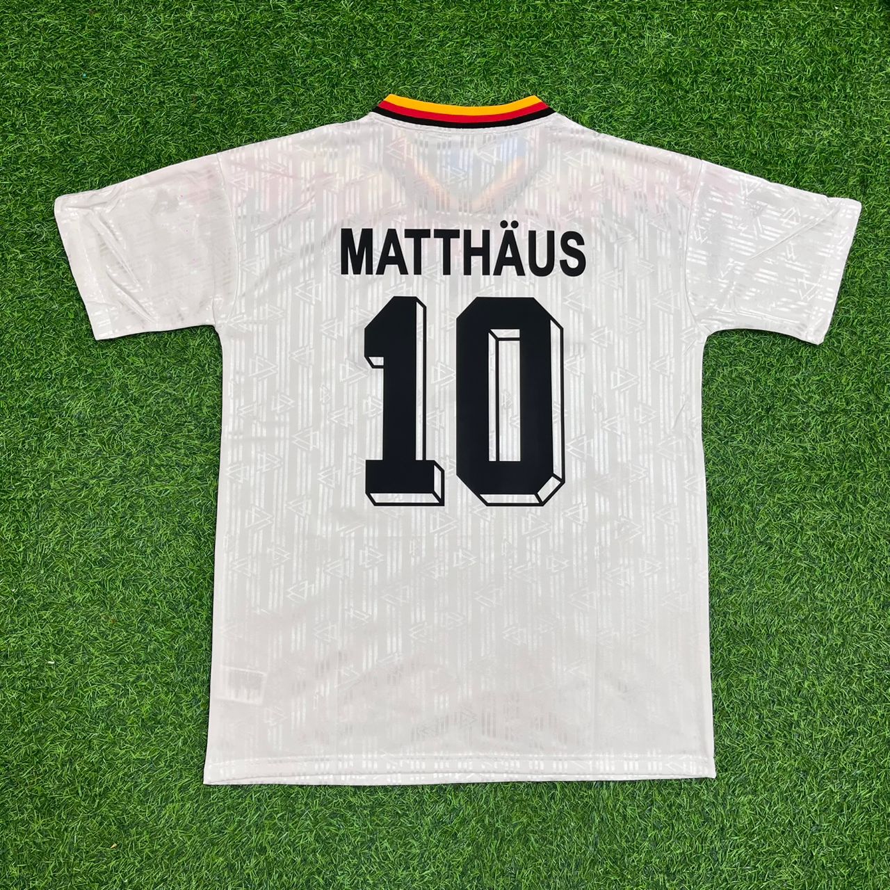 Deutsches Nationalmannschaftstrikot 1994 Retro mit Matthäus Rückennummer 10 – Jersey Paradise Edition