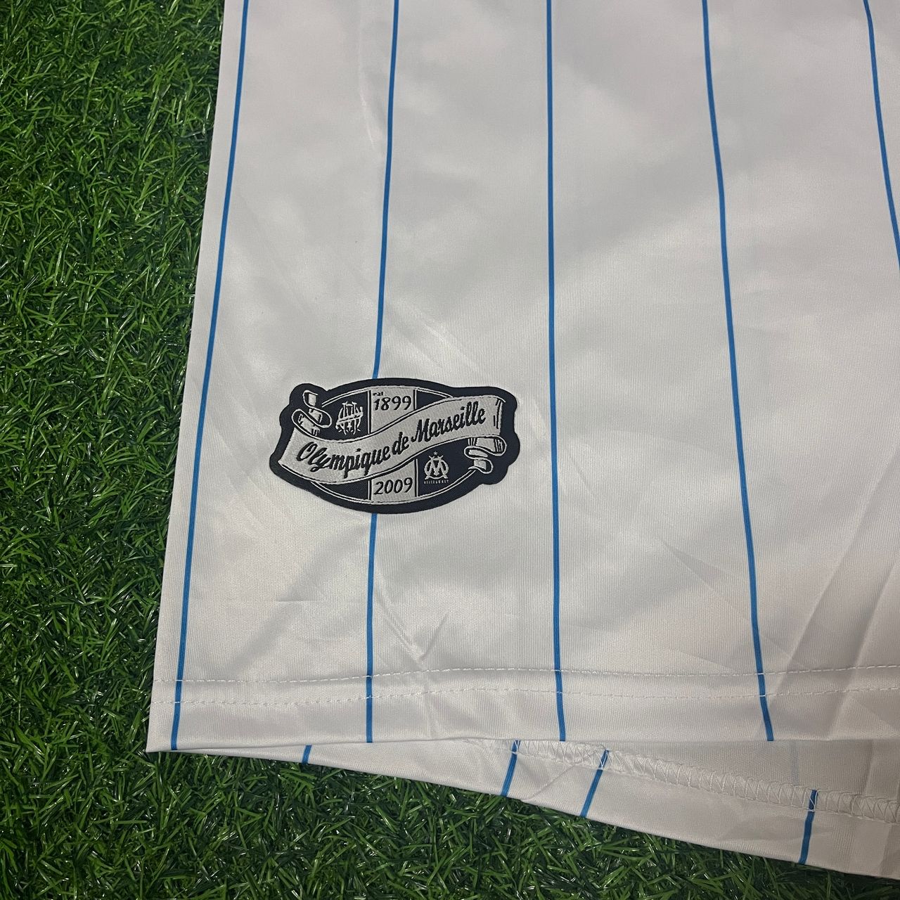 Lucho González 8 – Olympique Marseille 2009/2010 Home Retro Kit Jersey Trikot Maillot