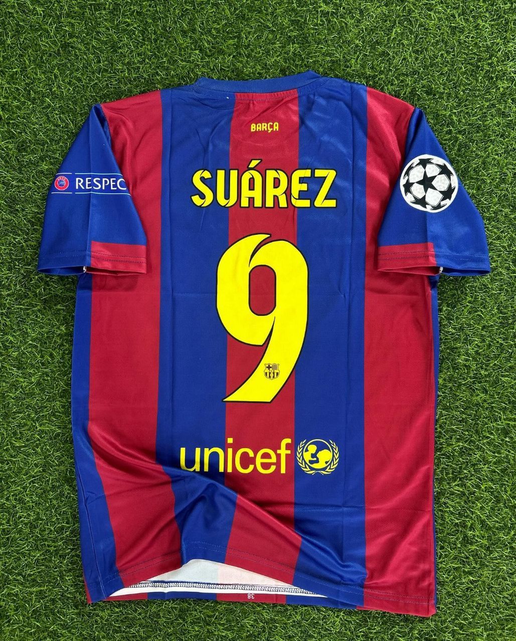 Luis Suárez Barcelona Retro Football Jersey Kit