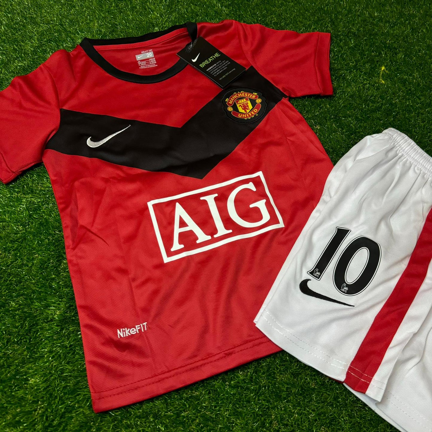 Wayne Rooney Manchester United 2009/10 Home Kids Kit Football Jersey Kit for Children