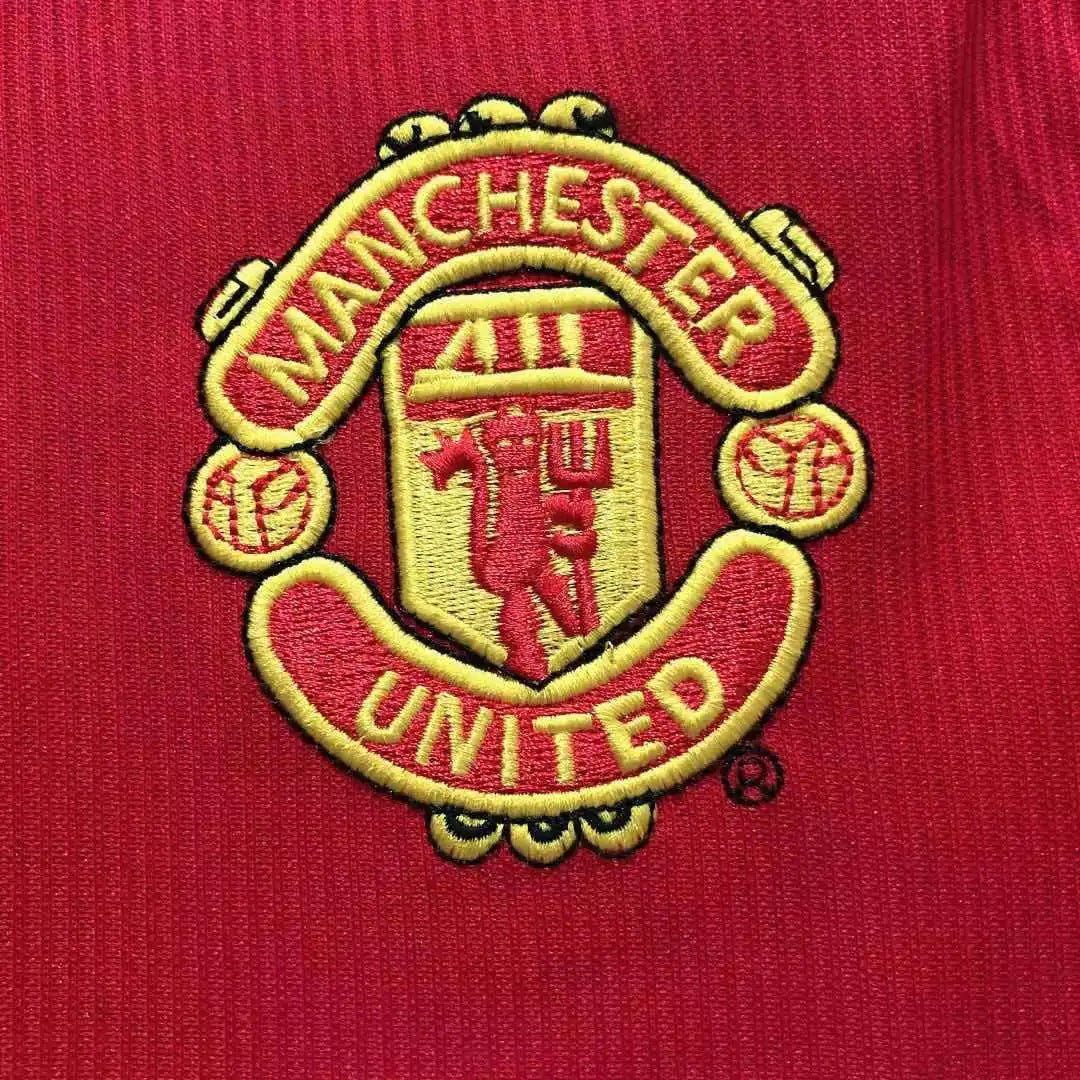 Manchester United Retro 1998 99 Retro Football Jersey Kit