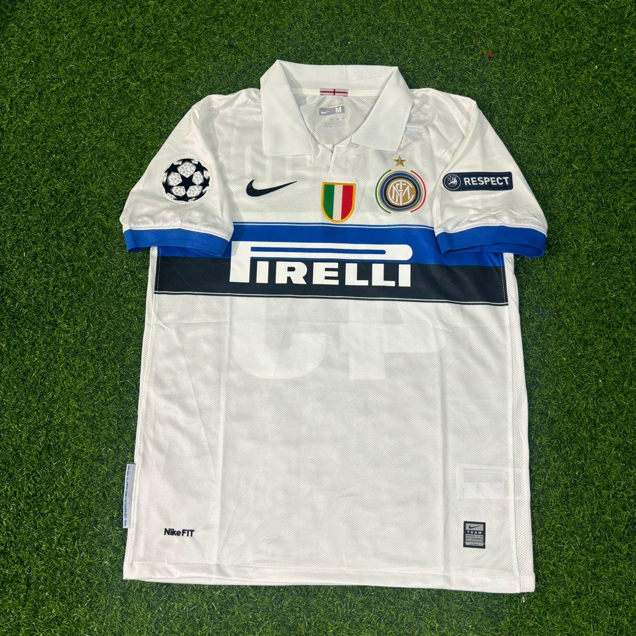 Mario Balotelli Inter 2009/2010 White Retro Football Jersey Kit