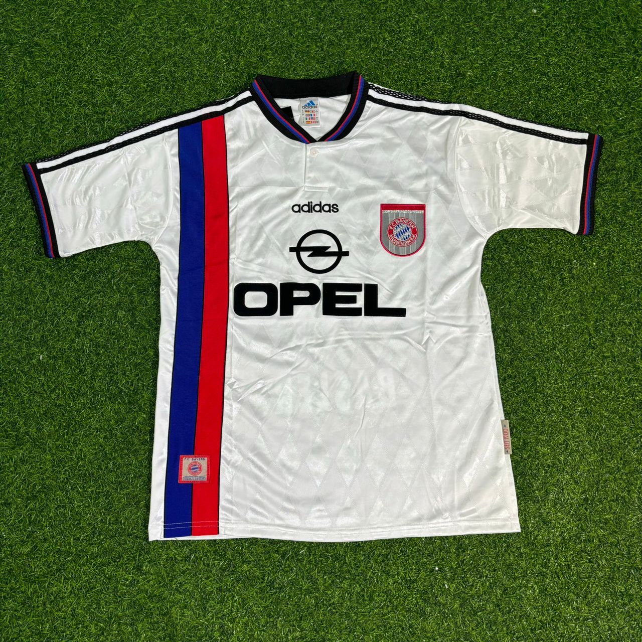 Mario Basler Bayern München 1997-1998 Auswärts Weiß Retro Fußballtrikot Jersey
