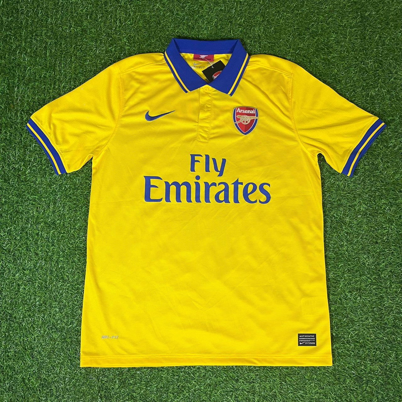 – Mikel Arteta Arsenal 2013/2014 Yellow Retro Kit Jersey Trikot Maillot Soccer Kit