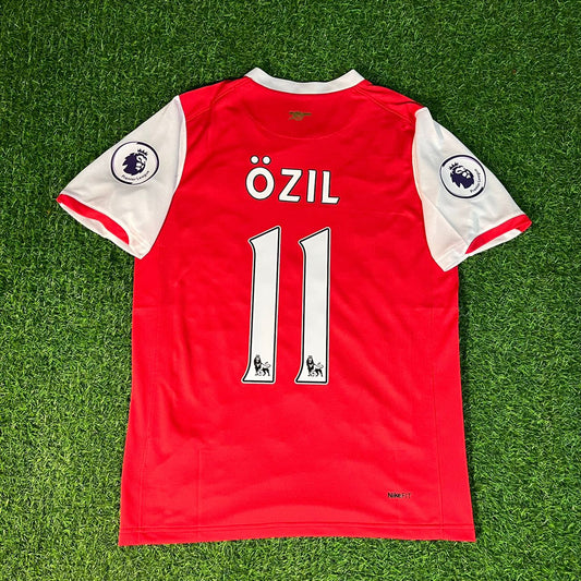 Mesut Ozil Arsenal Retro Football Jersey Kit