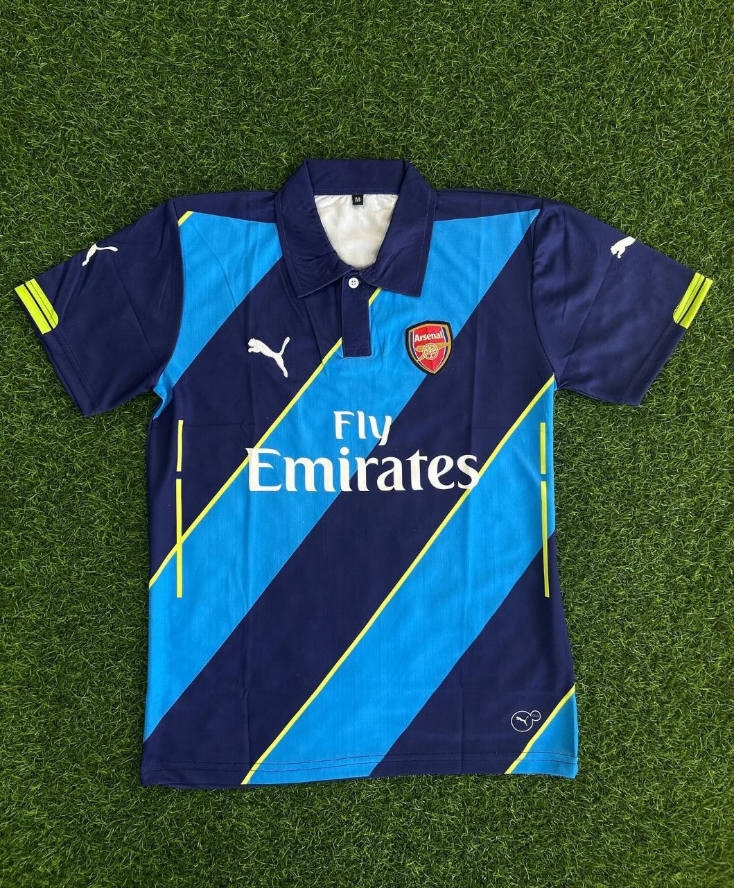 Mesut Ozil Arsenal Retro Football Jersey Kit