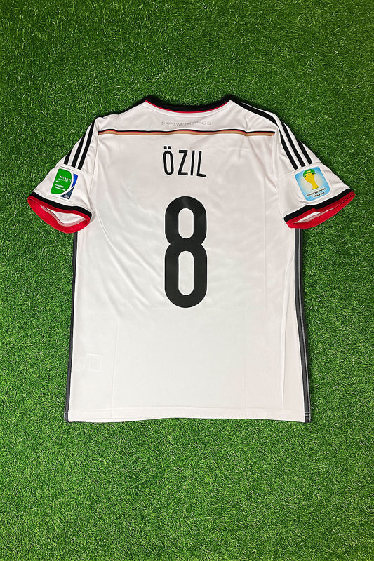 Mesut Ozil - Germany 2014 World Cup Retro Football Jersey Kit
