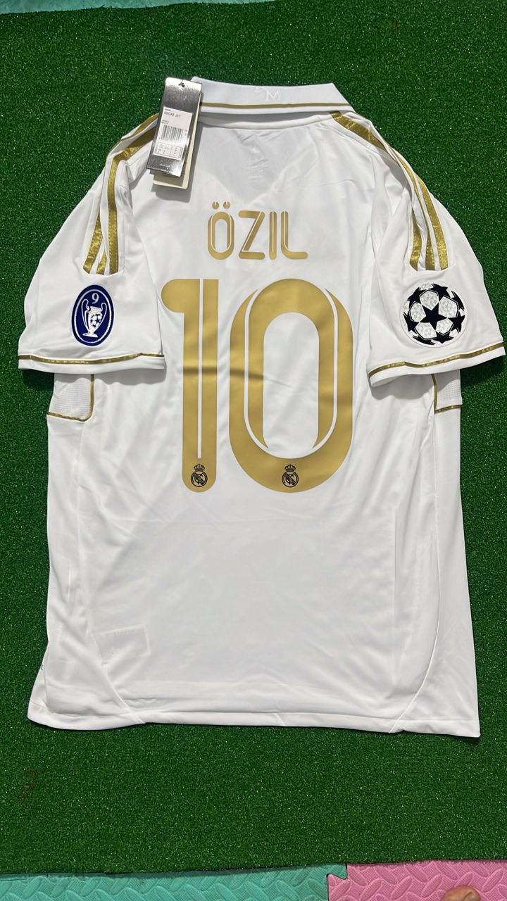 Mesut Ozil Real Madrid 2011 - 2012 Champions League Short Sleeve Football Jersey Kit
