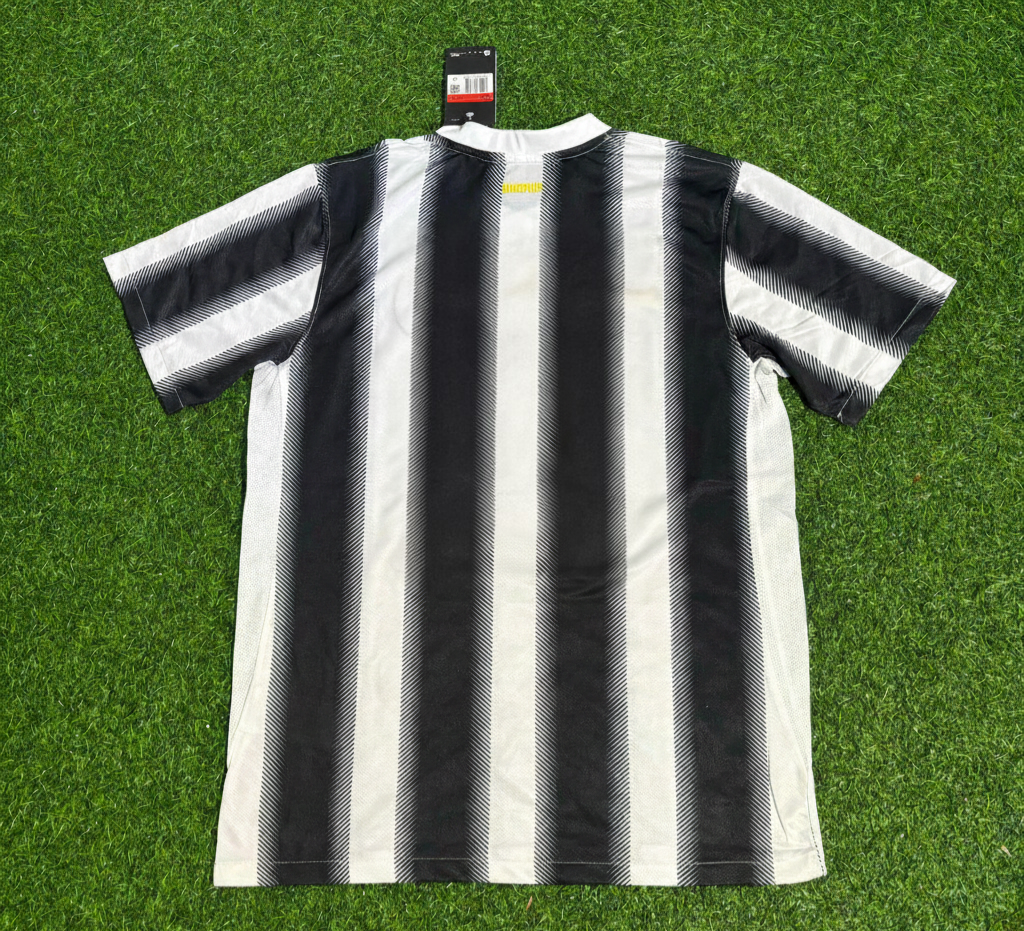 Juventus Home 2011 2012 Season Retro Football Jersey