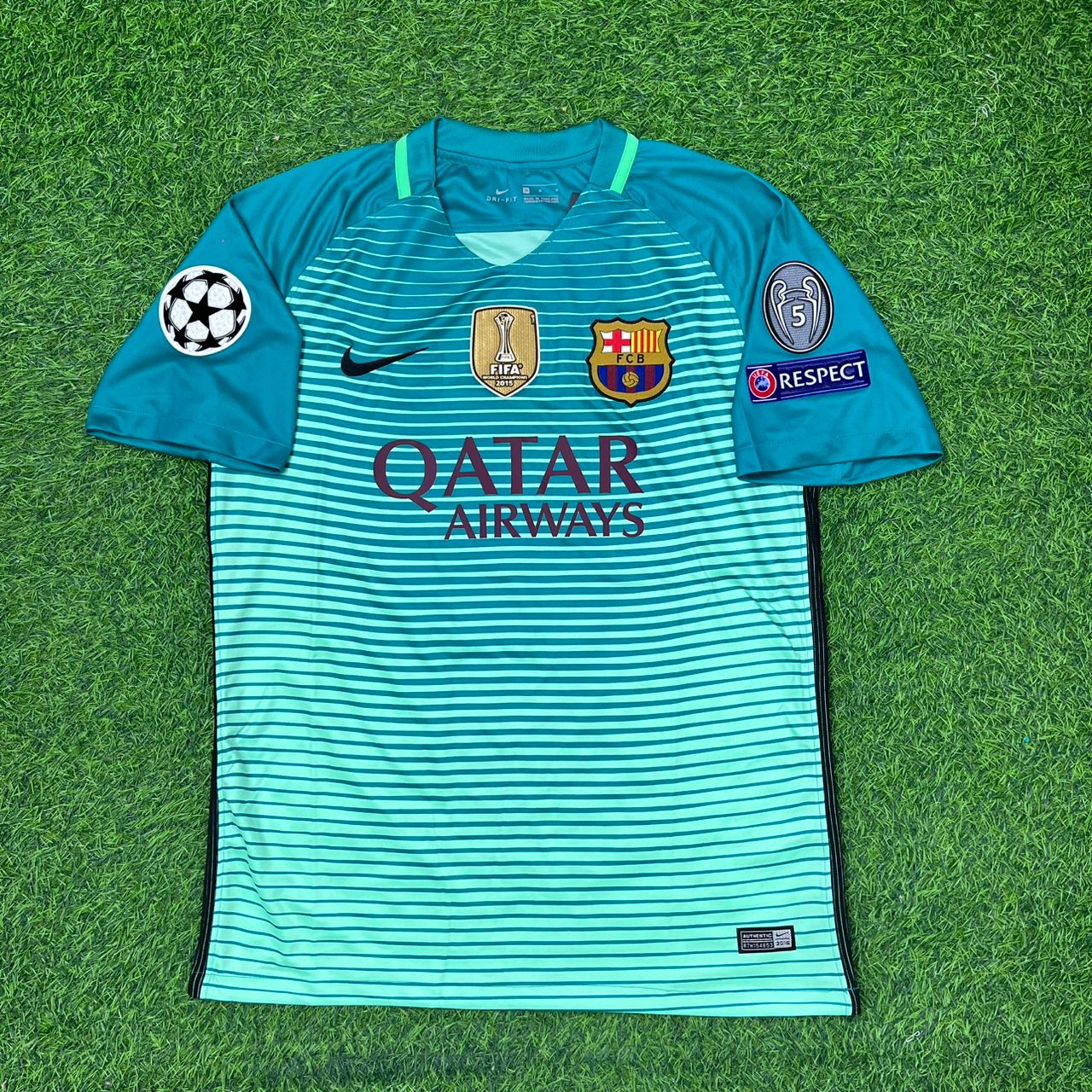 Barcelona Neymar Jr. 2016-2017 Away Retro Football Jersey