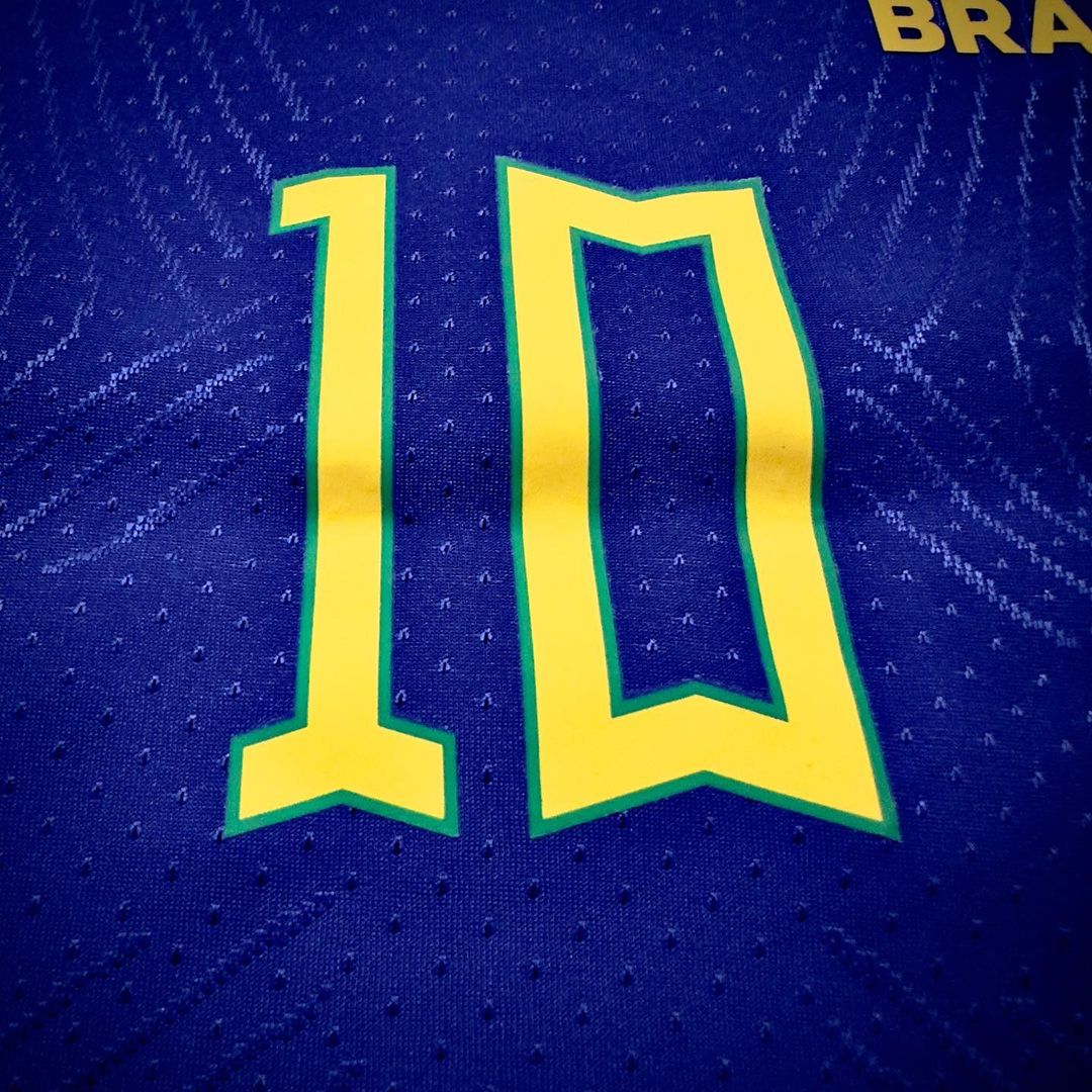 Neymar Jr Brazil 2022 World Cup Retro Football Jersey Kit