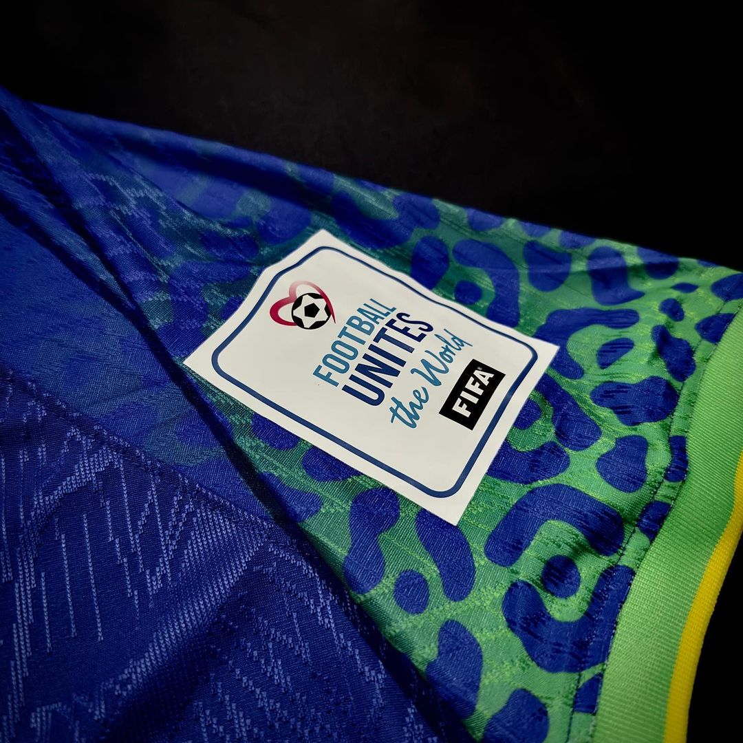 Neymar Jr Brazil 2022 World Cup Retro Football Jersey Kit