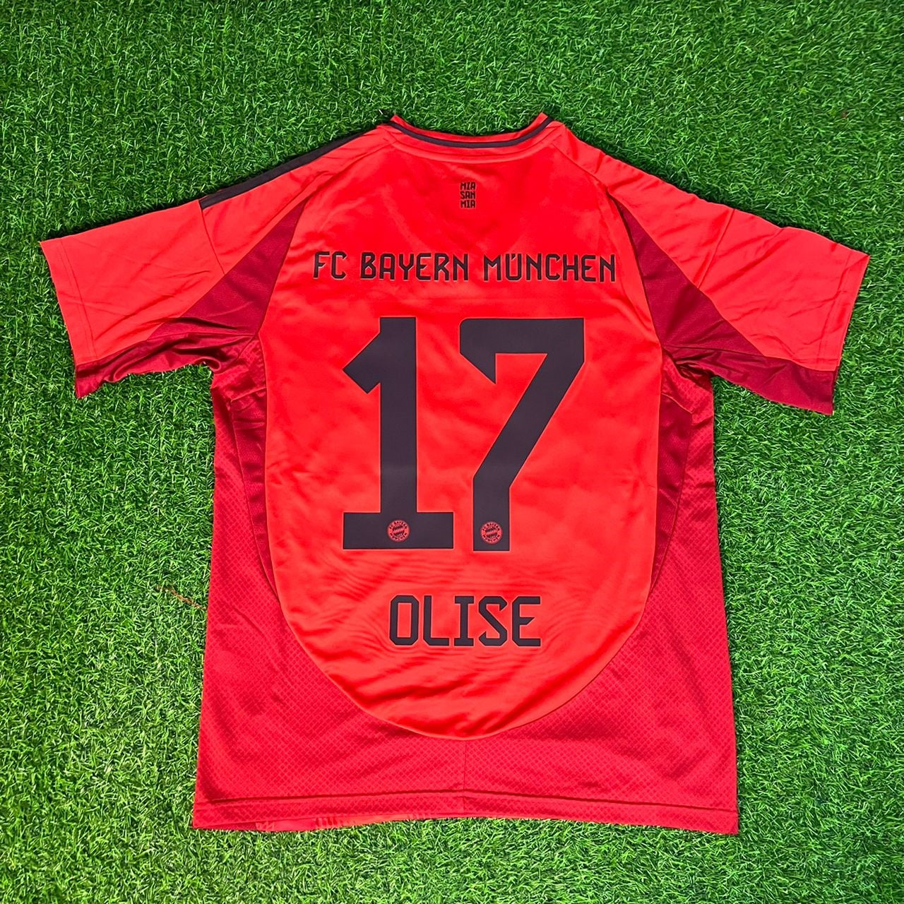 Michael Olise 17 Bayern Munchen Red 2025