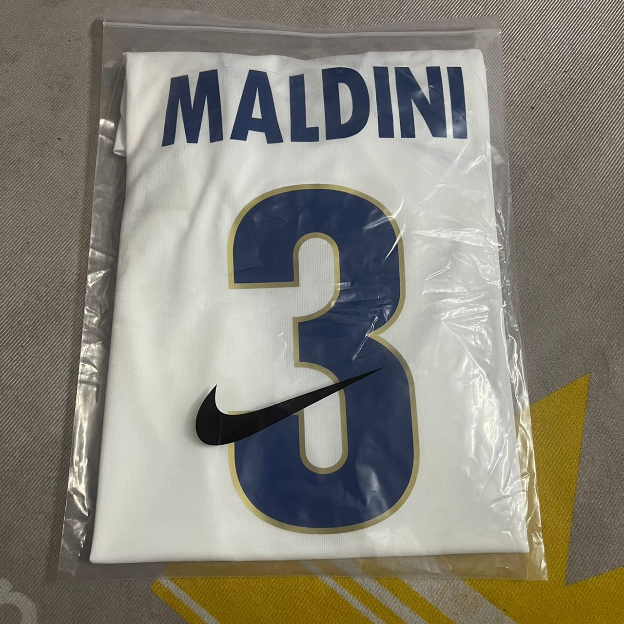 Paolo Maldini Italy EURO 1996 Retro Football Jersey Kit