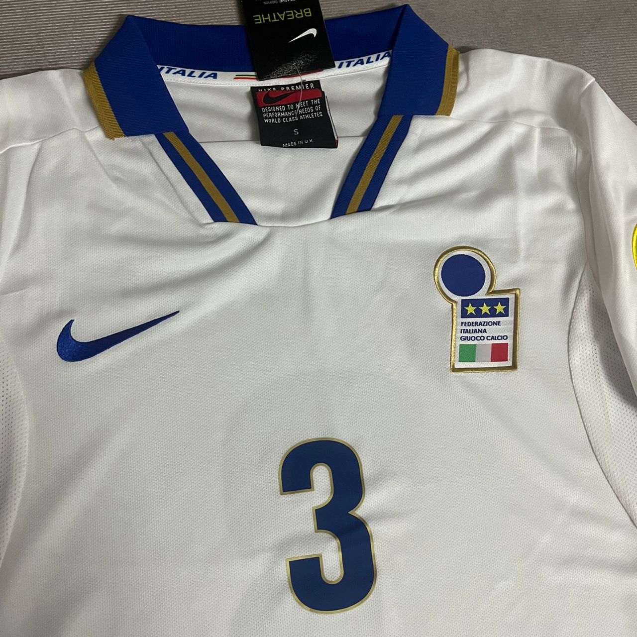 Paolo Maldini Italy EURO 1996 Retro Football Jersey Kit