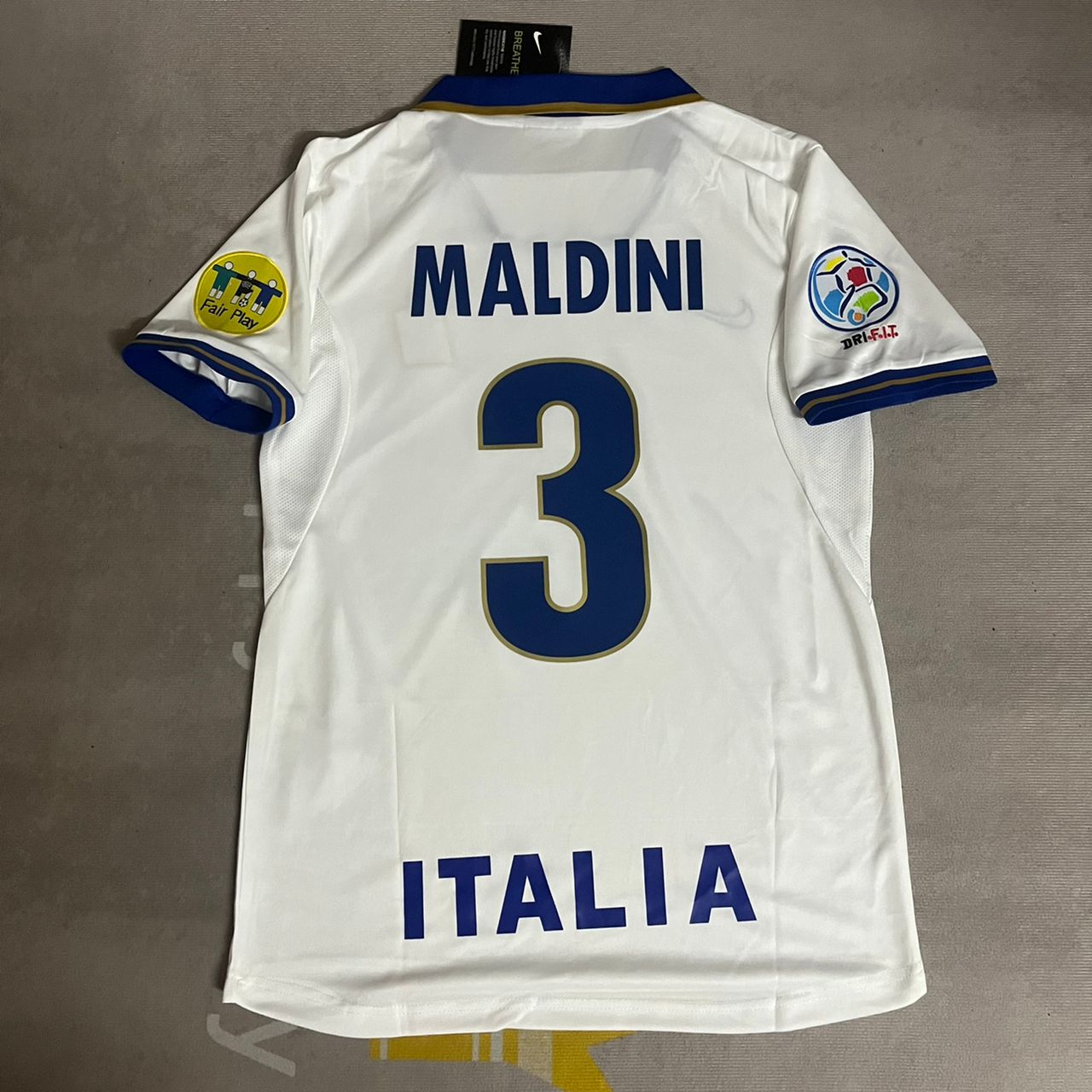 Paolo Maldini Italy EURO 1996 Retro Football Jersey Kit