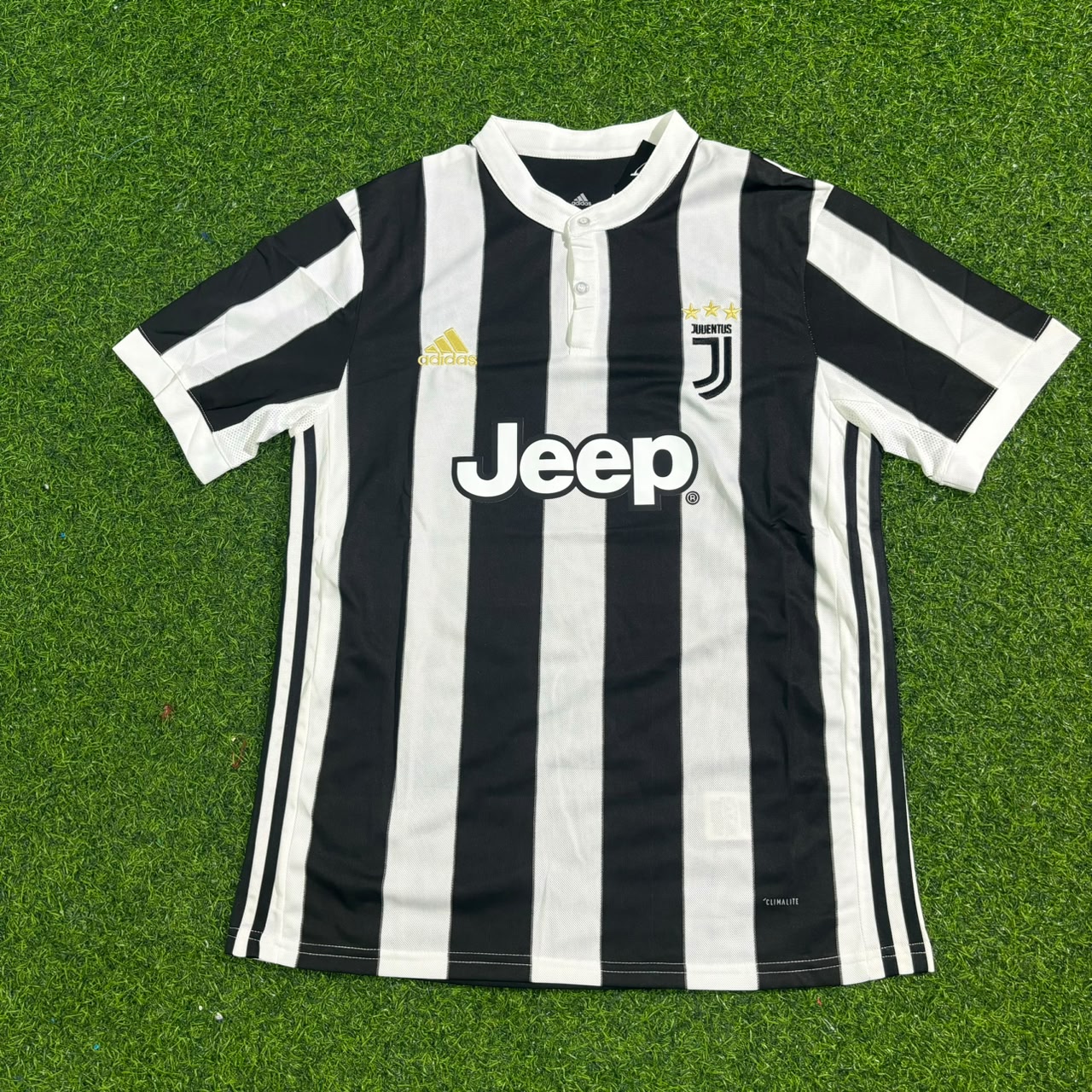 Paulo Dybala #10 Juventus 2017-2018 Retro Football Jersey Kit