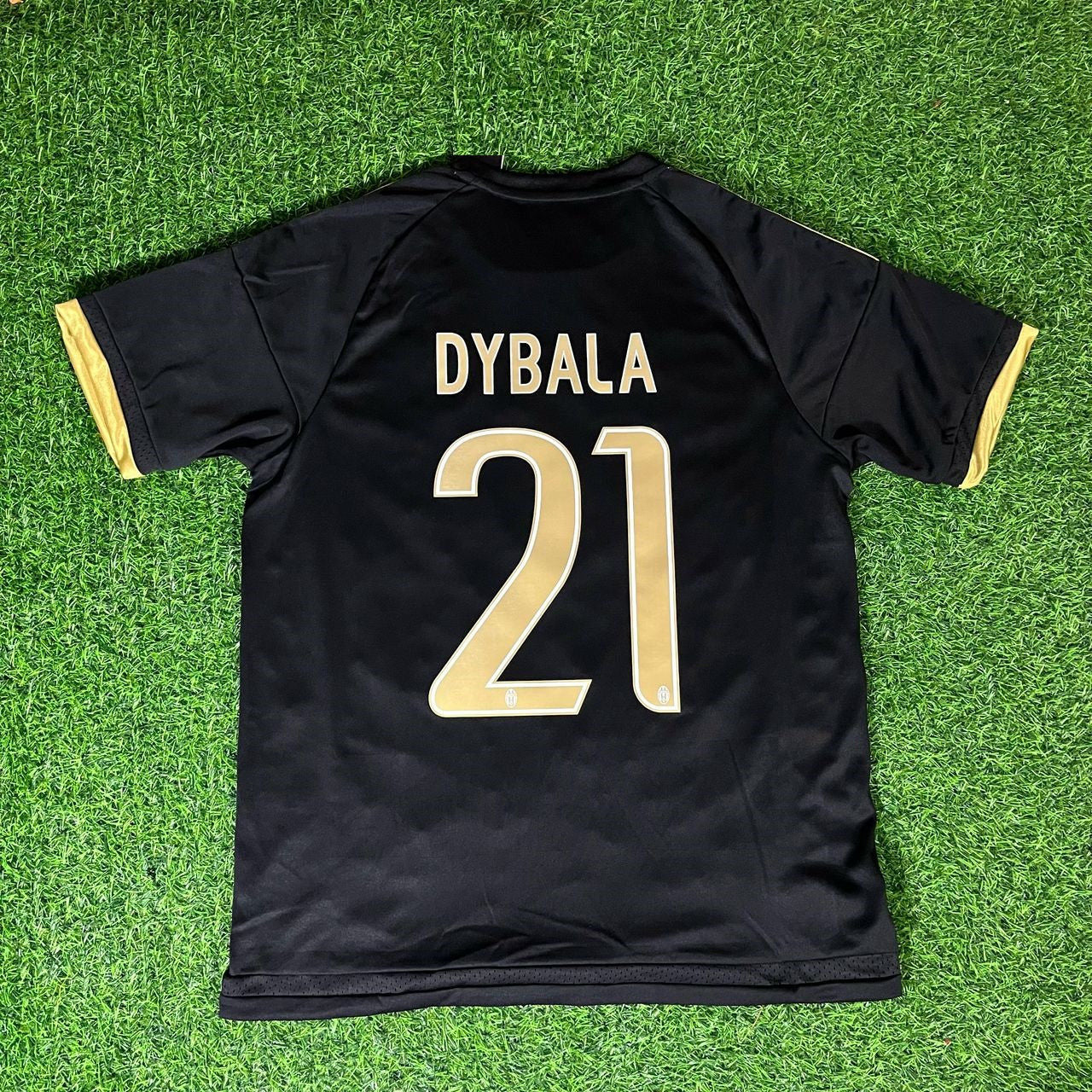 Paulo Dybala #21 - Juventus 2015/16 Retro Football Jersey Kit