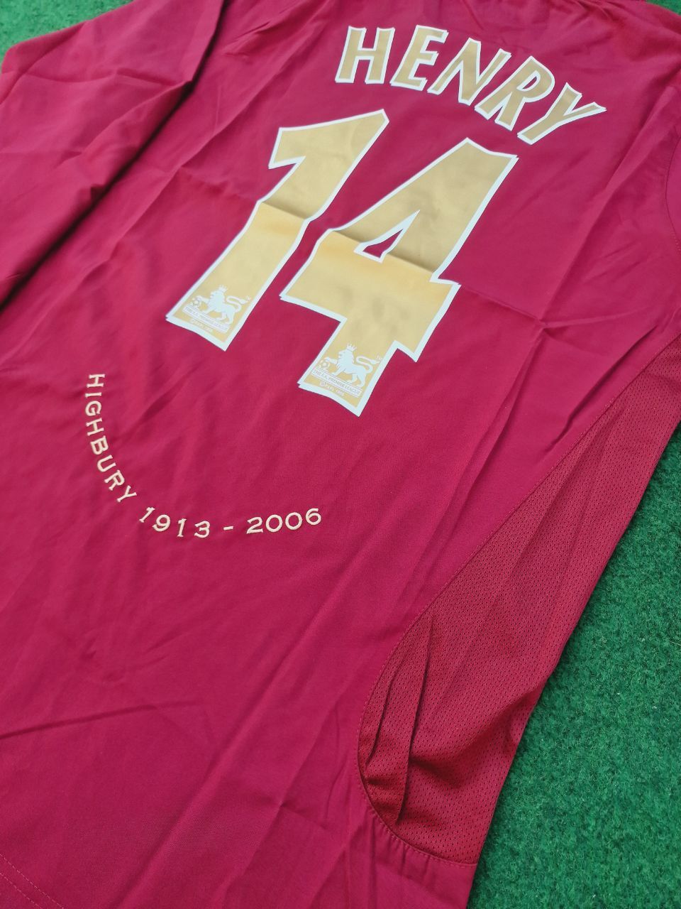 Arsenal Retro 2005 Burgundy Long Sleeve Jersey