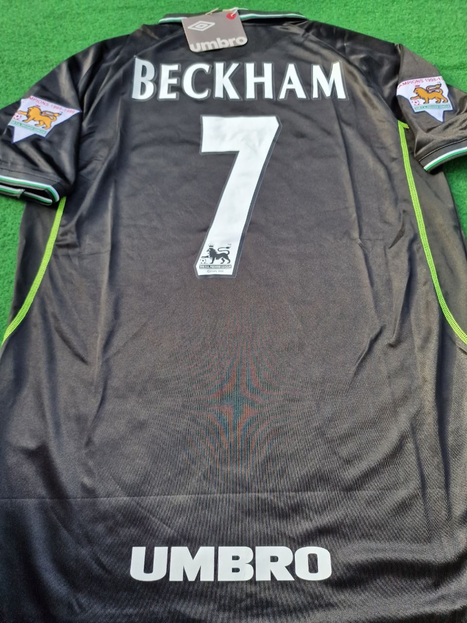 David Beckham Manchester United Black Retro Football Jersey