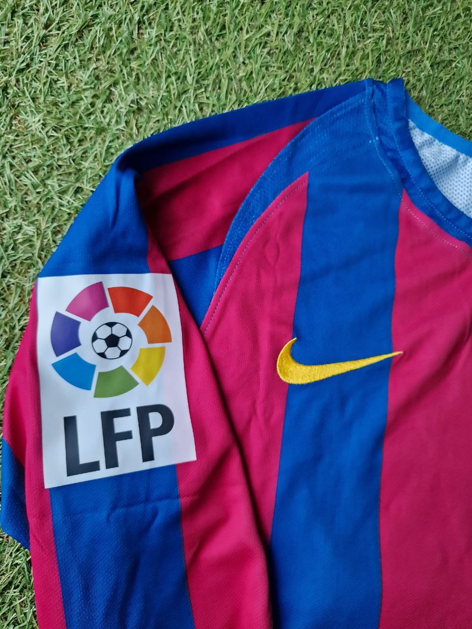 Ronaldinho Gaucho Barcelona 2006 Paris Final vs Arsenal Retro Long Sleeve Football Jersey