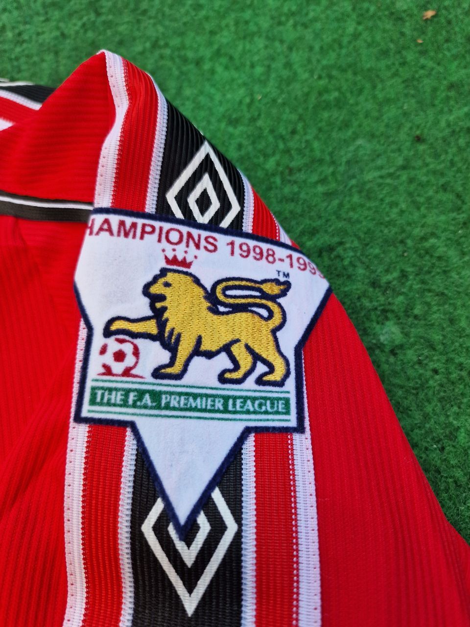 Manchester United 1999 Teddy Sheringham Red Retro Jersey Maillot Trikot Maglia
