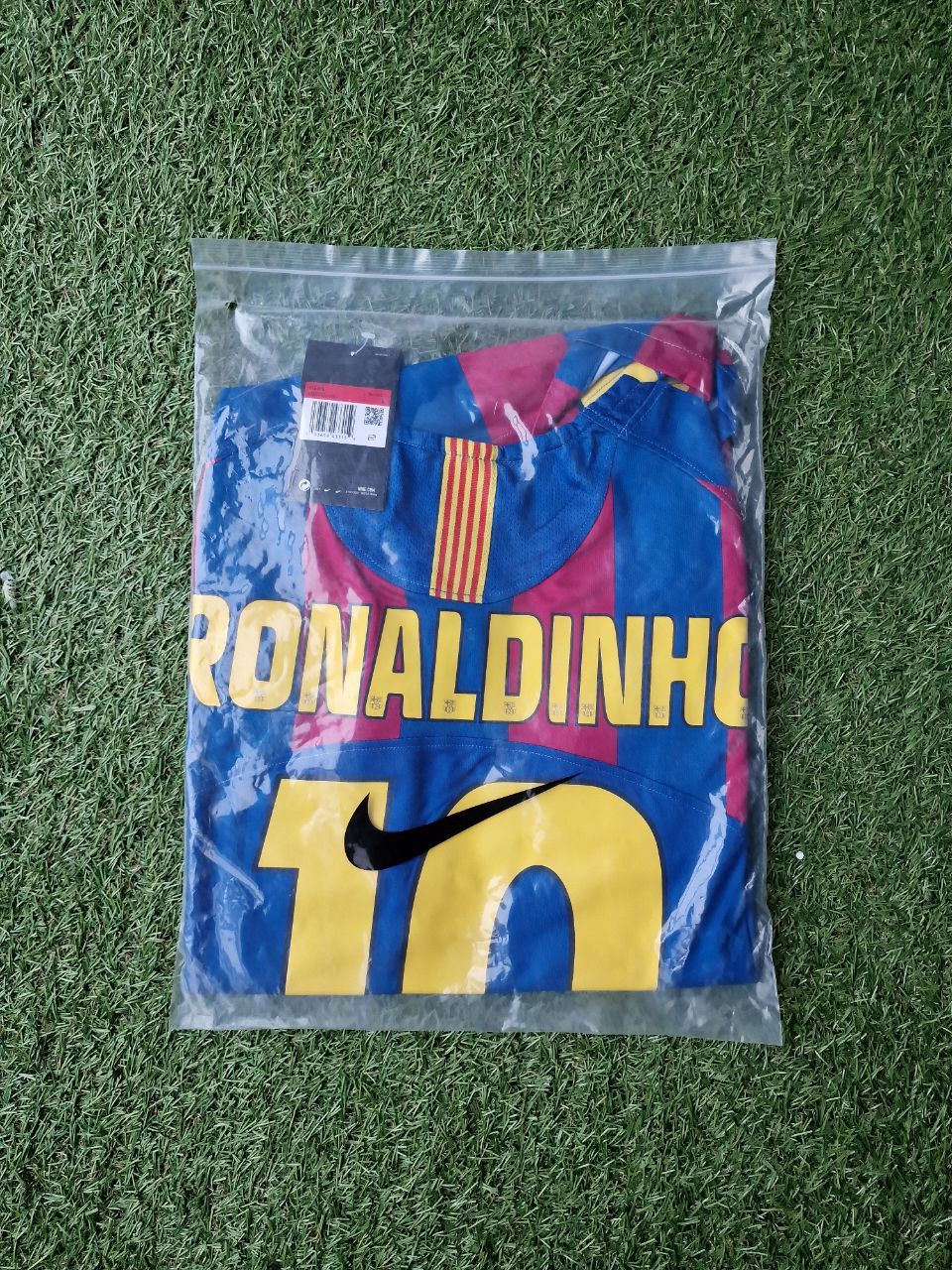 Ronaldinho Gaucho Barcelona 2006 Paris Final vs Arsenal Retro Long Sleeve Football Jersey