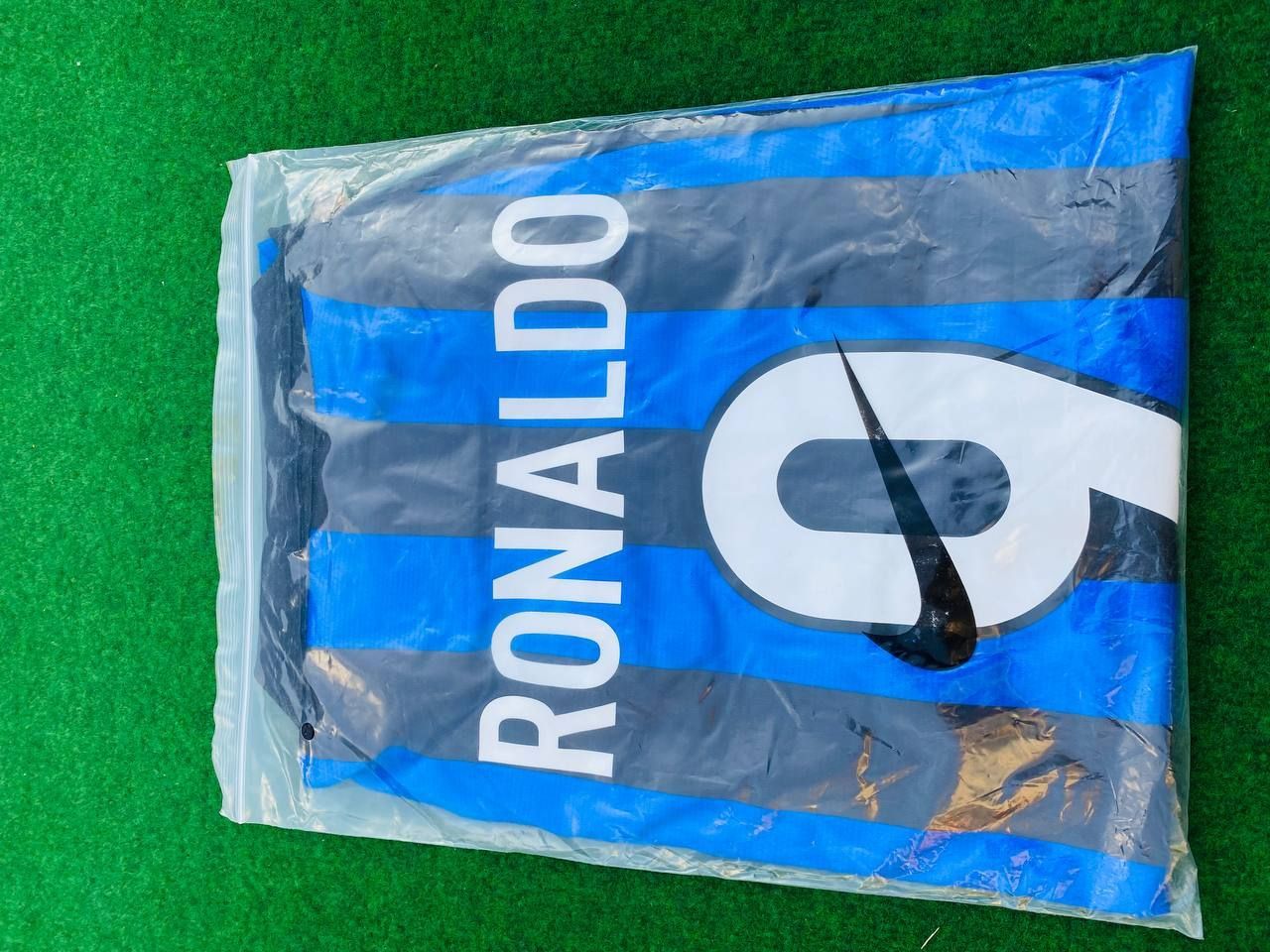 Ronaldo El Fenomeno R9 - Inter Retro Jersey Trikot Maillot Maglia