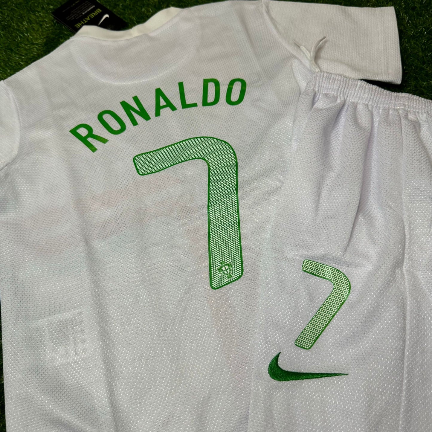 Portugal 2012 Away Ronaldo Kids Kit – Kit Jersey for Children – | KinderTrikot | Maillot Enfant