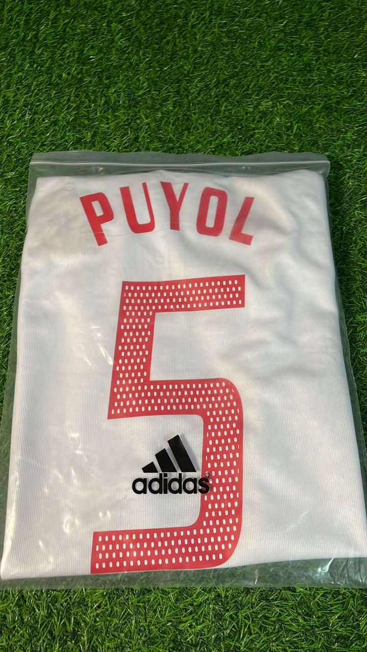 Carles Puyol 02-03 Spain White Retro Football Jersey