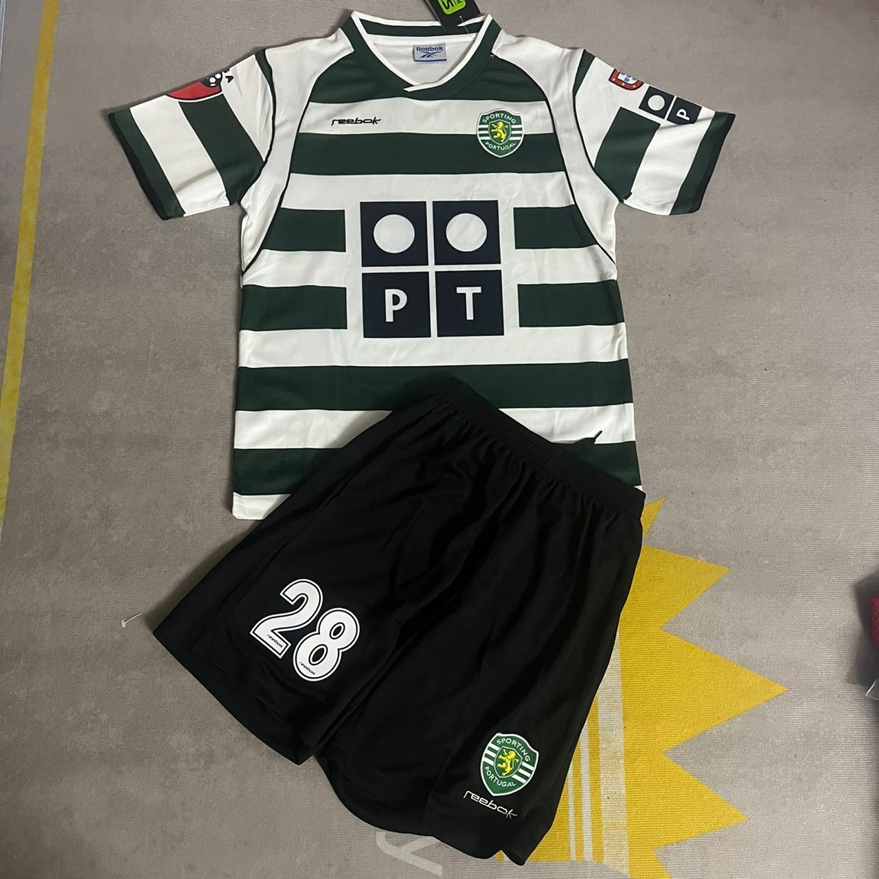 Cristiano Ronaldo Sporting CP Lisbon Kids Children Number 28 Vintage Football Jersey Set