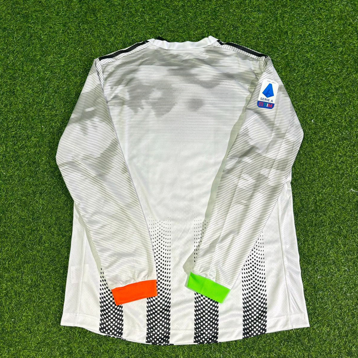 Juventus 2019-2020 Long Sleeve Retro Football Jersey Kit