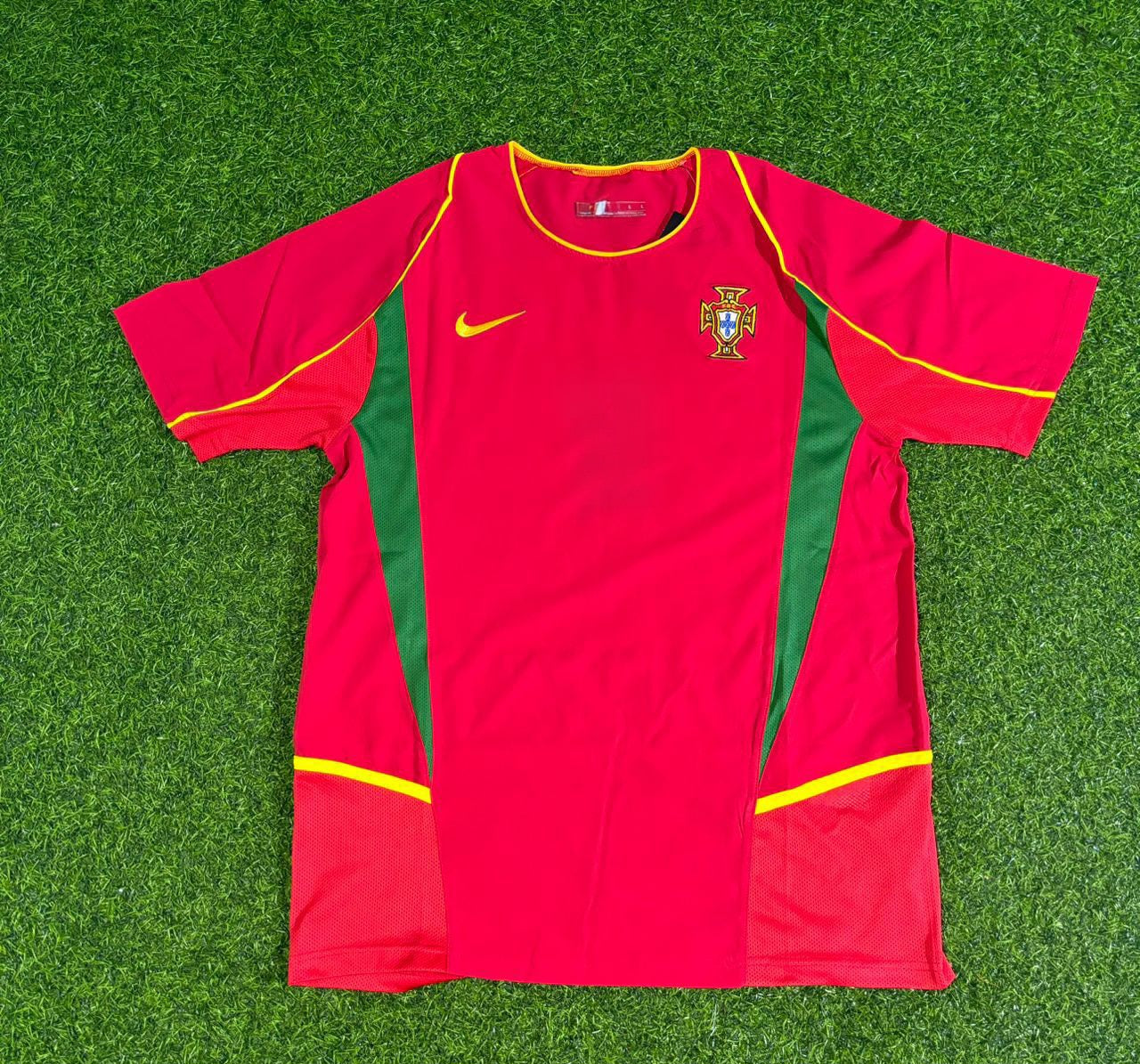 Luís Figo #7 Portugal 2002 Retro Home Red Football Jersey Kit