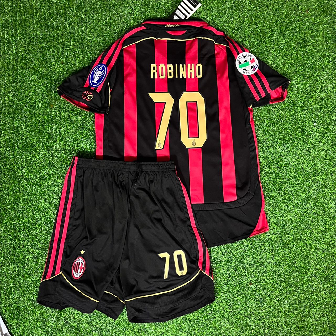 AC Robinho 70 Milan 2007 Retro Kids Kit Set Kindertrikot Maillot Enfant Kindertrui Soccer Kit