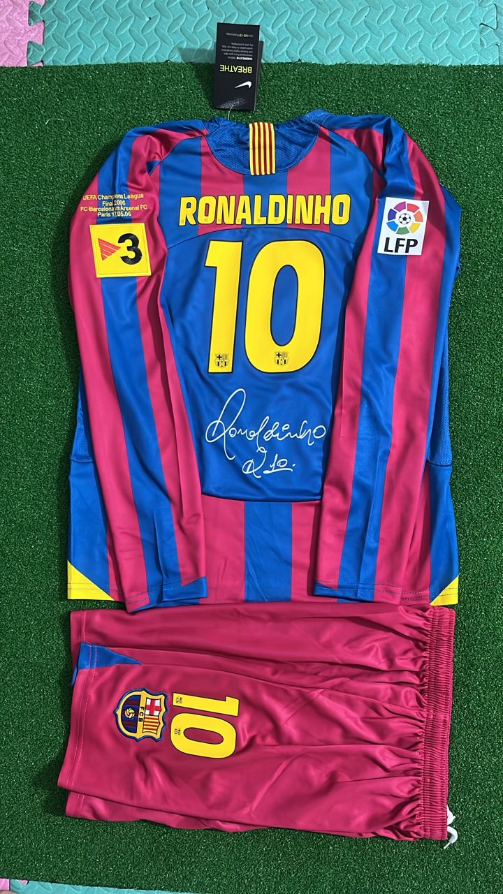 Ronaldinho Gaucho 10 – Barcelona 2006 Paris Final Retro Long Sleeve Football Jersey – | KinderTrikot | Maillot Enfant